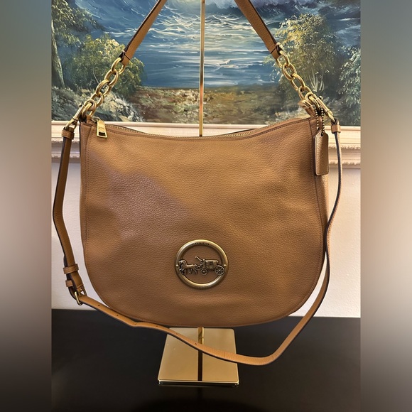 Coach Leather Elle Hobo in Light Saddle and Brass Carriage Logo EUC - Picture 3 of 13